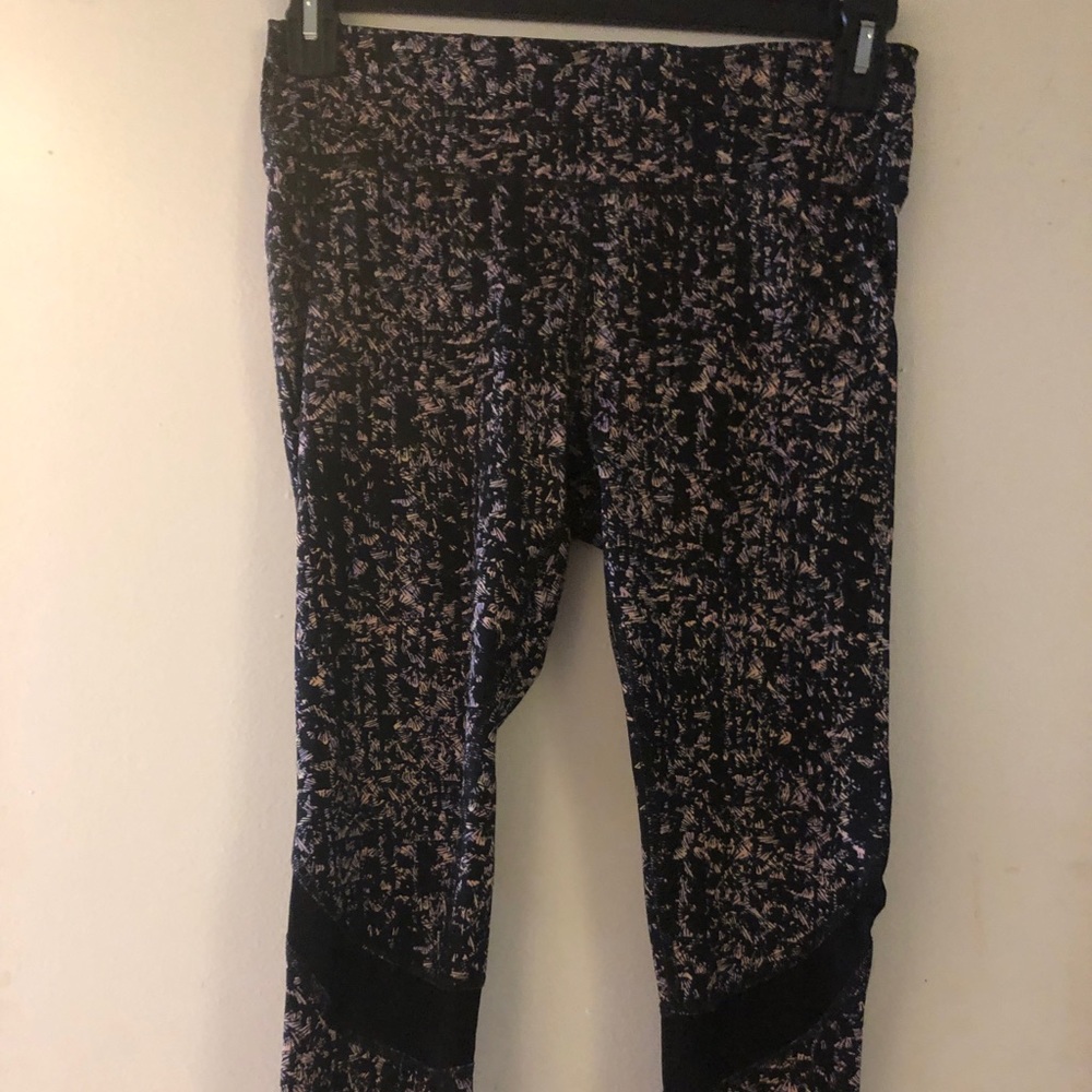 Gaiam yoga pants size medium